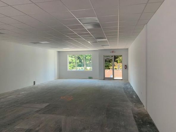 Palm River Commons: 6609 Causeway Blvd, Tampa, FL 33619